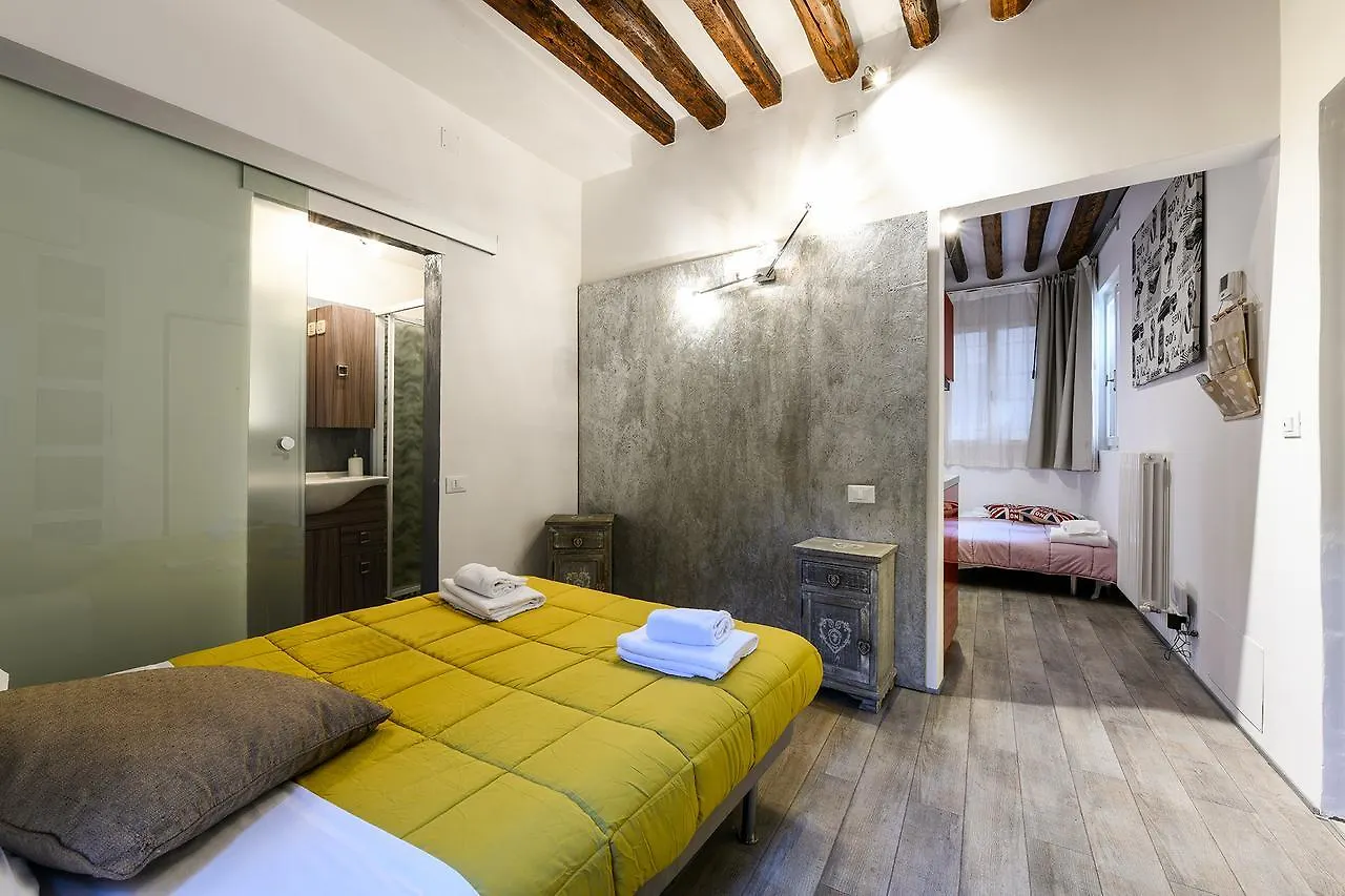 Apartamento La Perla Venecia 0*,  Italia